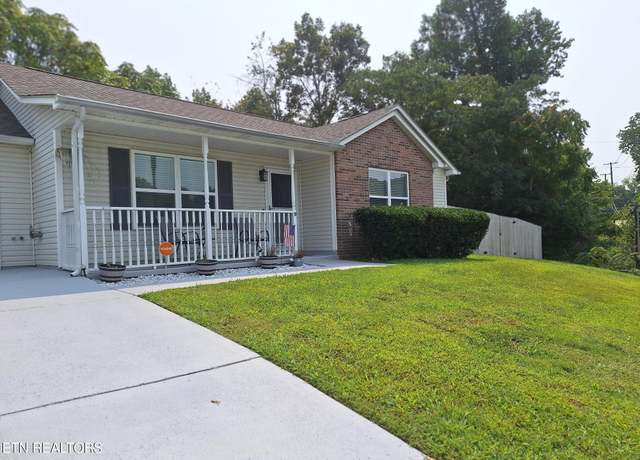 Property at 8212 Oak Terrace Ln, Powell, TN 37849, 3 beds, 2 baths