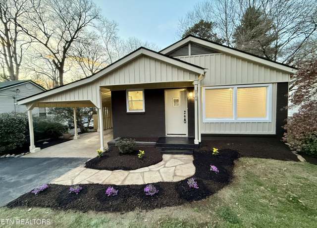 Property at 2729 Fairmont Blvd, Knoxville, TN 37917, 3 beds, 1 bath