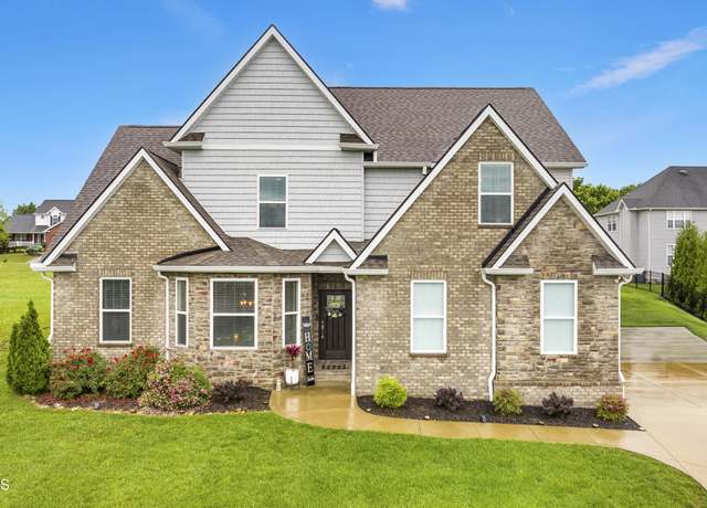 Property at 508 Calthorpe Ln, Knoxville, TN 37912, 4 beds, 3.5 baths
