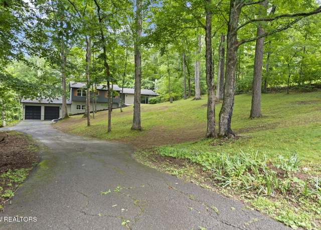 Property at 4009 Ingram Ln, Knoxville, TN 37938, 5 beds, 4 baths