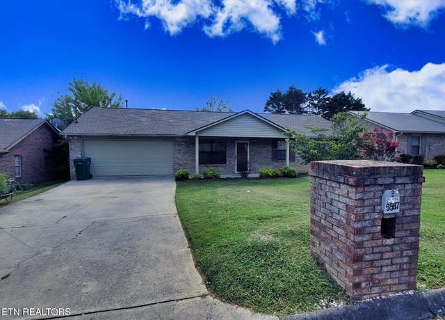 Property at 5537 Malachi Cir, Knoxville, TN 37918, 3 beds, 2 baths