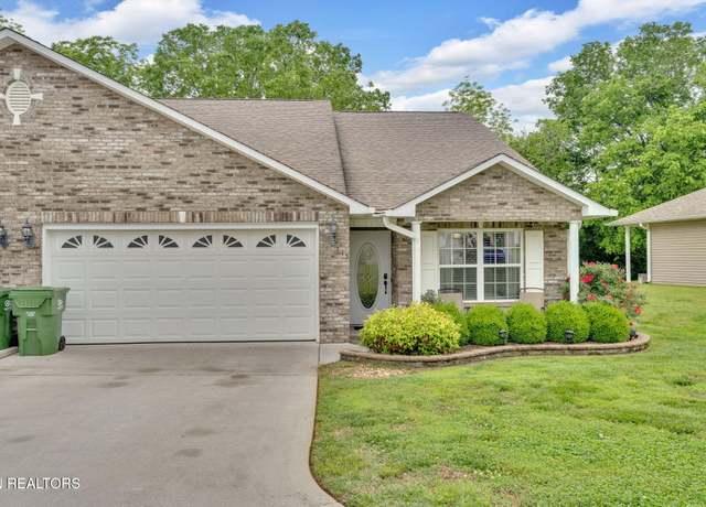 Property at 115 Dockery Dr, Maryville, TN 37804, 2 beds, 2 baths