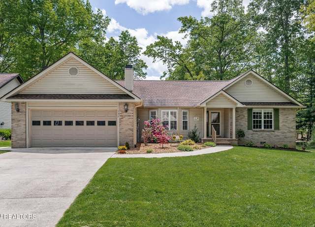 Property at 157 Garfield Ct, Crossville, TN 38558, 3 beds, 2 baths