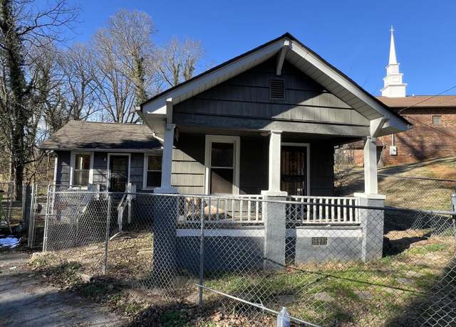 Property at 327 Higgins Ave, Knoxville, TN 37920, 2 beds, 1 bath