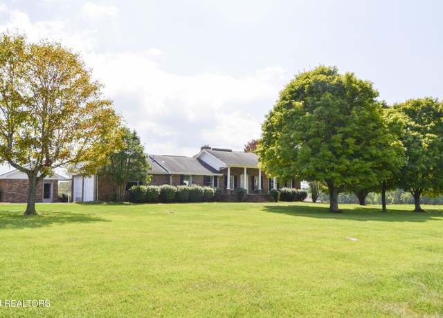 Property at 843 Dunbar Rd, Crossville, TN 38572, 2 beds, 3 baths