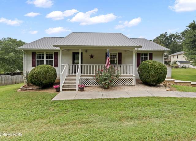 Property at 111 Hendren Ln, Clinton, TN 37716, 2 beds, 3 baths