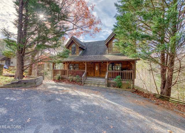 Property at 934 Vixen Run, Gatlinburg, TN 37738, 2 beds, 3 baths