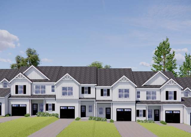 Property at 7373 Sun Blossom Ln, Knoxville, TN 37924, 4 beds, 2.5 baths