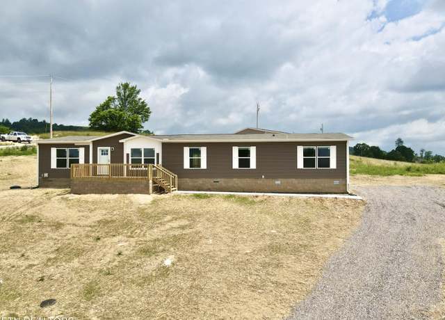 Property at 320 Perkey Way, New Tazewell, TN 37825, 4 beds, 3 baths