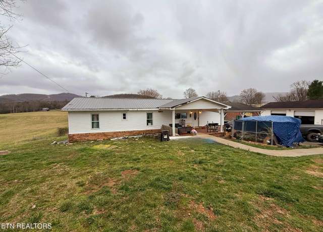 Property at 174 Friendship Dr, Pennington Gap, VA 24277, 3 beds, 2 baths