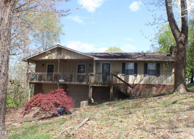 Property at 143 Jefferson St, Harrogate, TN 37752, 3 beds, 2 baths