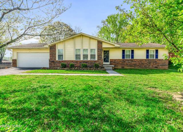 Property at 107 Edmonds Dr, Oliver Springs, TN 37840, 3 beds, 2 baths