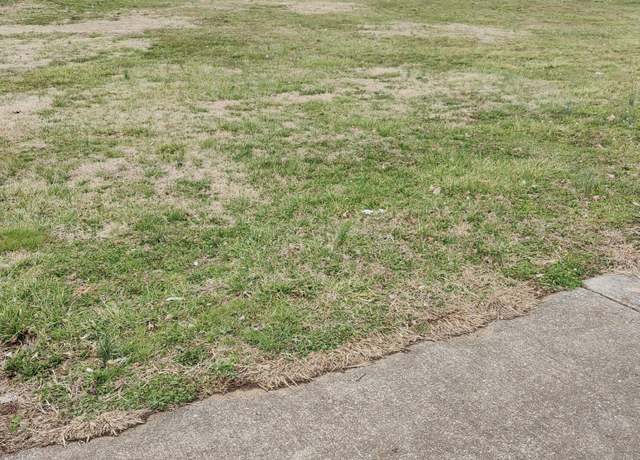 Property at 840 Mulberry St, Loudon, TN 37774