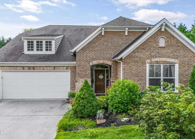 Property at 11218 Fox Brook Ln, Knoxville, TN 37932, 4 beds, 3 baths