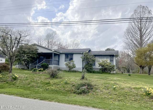 Property at 986 Old Mail Rd, Crossville, TN 38555, 3 beds, 1 bath
