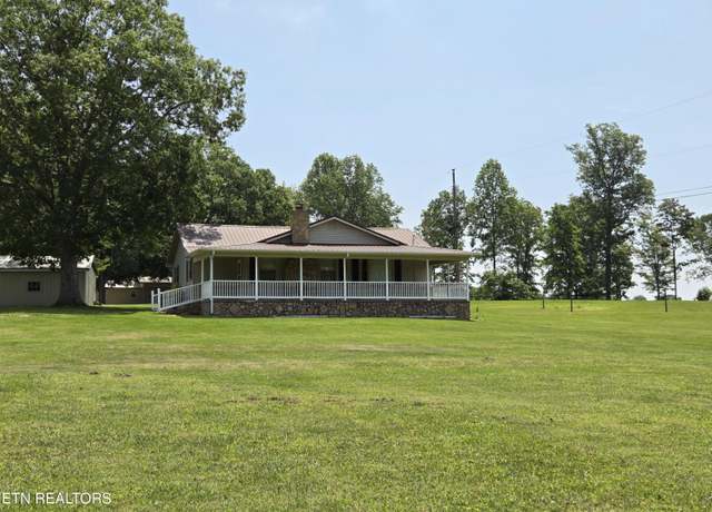 Property at 2703 Deer Lodge Hwy, Deer Lodge, TN 37726, 3 beds, 1 bath