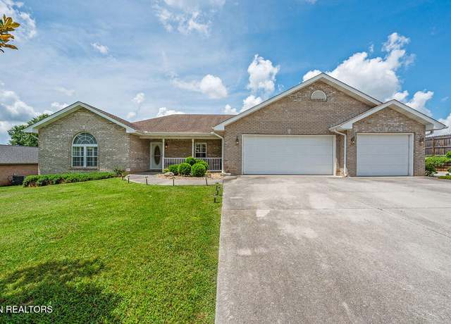 Property at 674 Southview Cir, Kodak, TN 37764, 3 beds, 2 baths