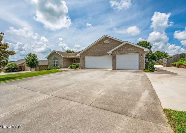 Property at 674 Southview Cir, Kodak, TN 37764, 3 beds, 2 baths