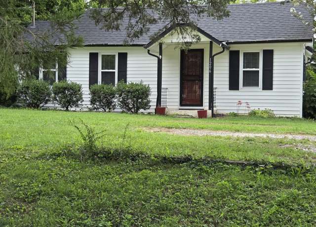 Property at 1206 Cedar Ln, Knoxville, TN 37912, 2 beds, 1 bath