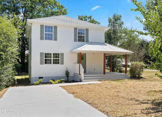 Property at 157 W Watt St, Alcoa, TN 37701, 3 beds, 2.5 baths