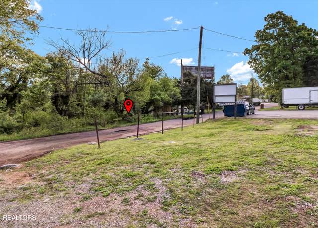 Property at 1018 Cedarwood St, Knoxville, TN 37914