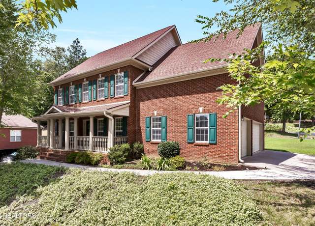 Property at 1917 Ridge Oak Ln, Knoxville, TN 37922, 5 beds, 3.5 baths