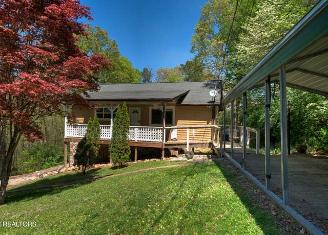 Property at 1940 Big Chiefs Skyview Dr, Sevierville, TN 37876, 3 beds, 2.5 baths