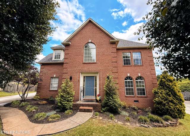 Property at 5638 Eagle Crest Ln, Knoxville, TN 37921, 3 beds, 2.5 baths