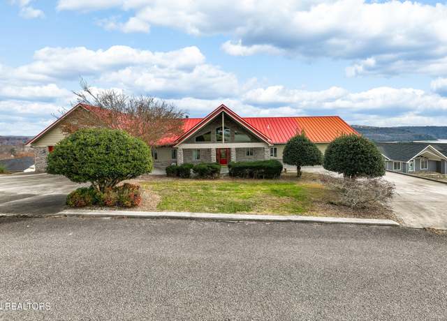 Property at 292 Deer Meadow Cir, Lafollette, TN 37766, 5 beds, 4.5 baths