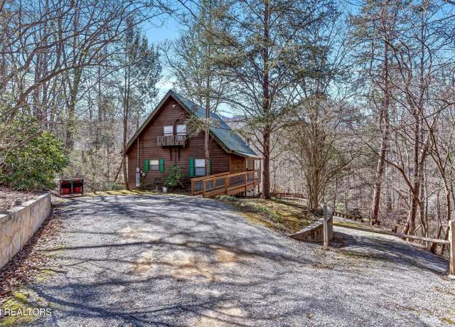 Property at 1008 N Ridge Pl, Sevierville, TN 37876, 2 beds, 2 baths