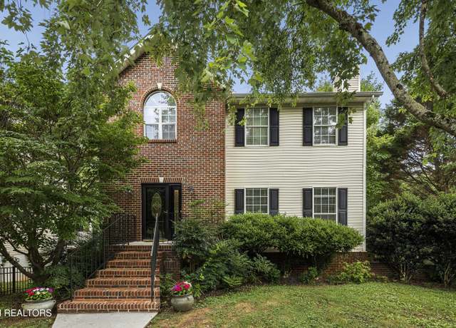 Property at 8854 Brucewood Ln, Knoxville, TN 37923, 3 beds, 2.5 baths
