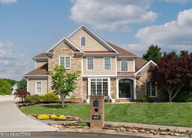 Property at 11807 Abners Ridge Dr, Knoxville, TN 37934, 4 beds, 3.5 baths