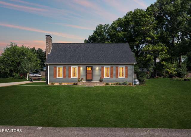 Property at 1745 Leconte Dr, Maryville, TN 37803, 3 beds, 2 baths