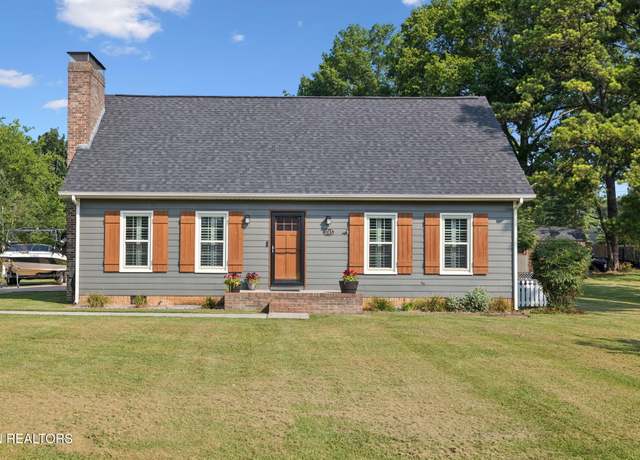Property at 1745 Leconte Dr, Maryville, TN 37803, 3 beds, 2 baths