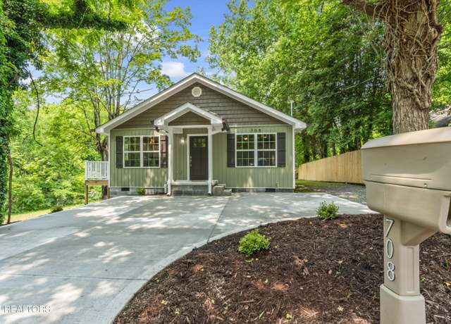 Property at 708 Byrd St, Clinton, TN 37716, 3 beds, 2 baths