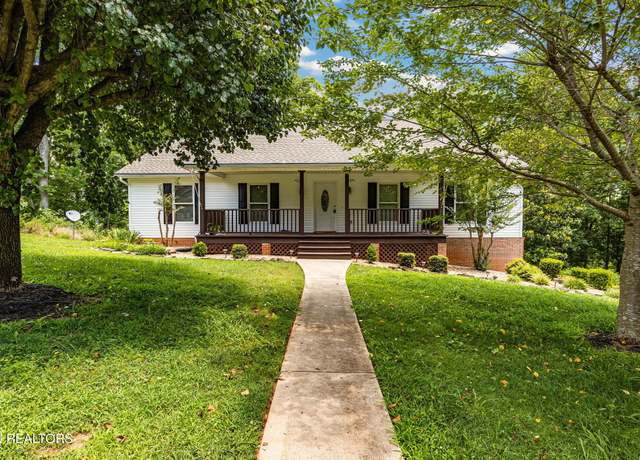 Property at 127 Lakeview Dr, Harriman, TN 37748, 3 beds, 3 baths
