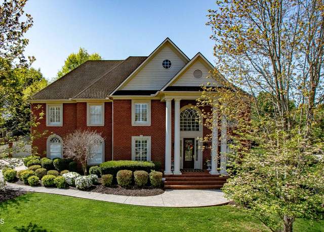 Property at 1605 Redgrave Rd, Knoxville, TN 37922, 5 beds, 3.5 baths