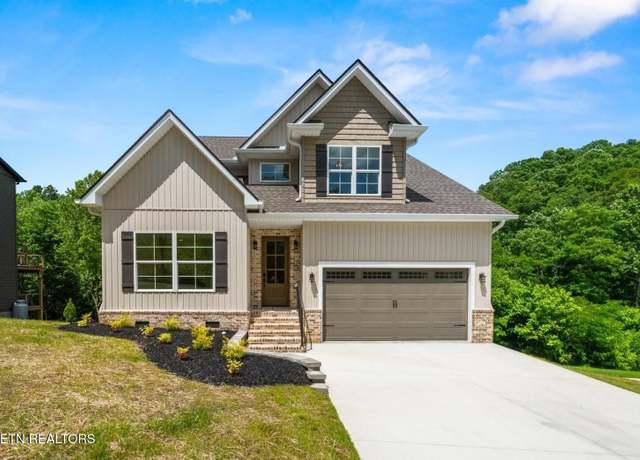 Property at 7110 Remagen Ln, Knoxville, TN 37920, 4 beds, 4 baths