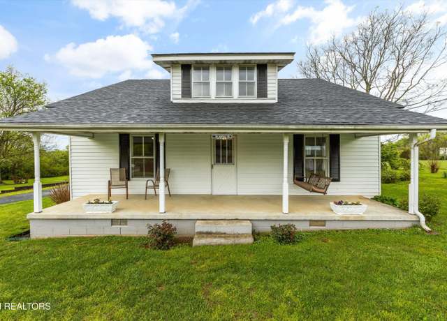 Property at 831 Binfield Rd, Maryville, TN 37801, 4 beds, 2 baths