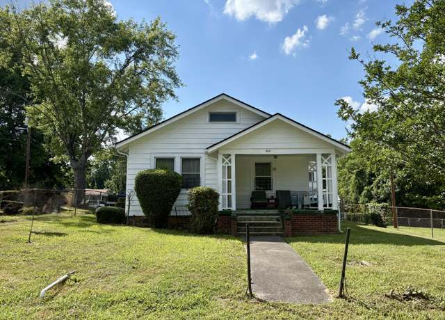 Property at 2601 Selma Ave, Knoxville, TN 37914, 3 beds, 2 baths