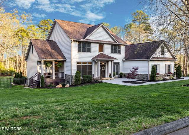 Property at 183 Lake Crest Dr, Lenoir City, TN 37772, 3 beds, 4 baths
