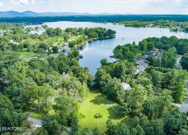 Property at 8317 Cherokee Trl, Crossville, TN 38572