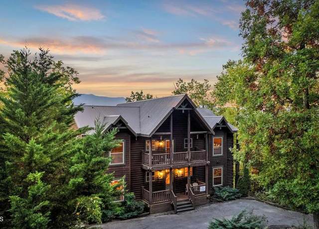 Property at 1960 Blackthorn Trl, Sevierville, TN 37876, 12 beds, 11.5 baths