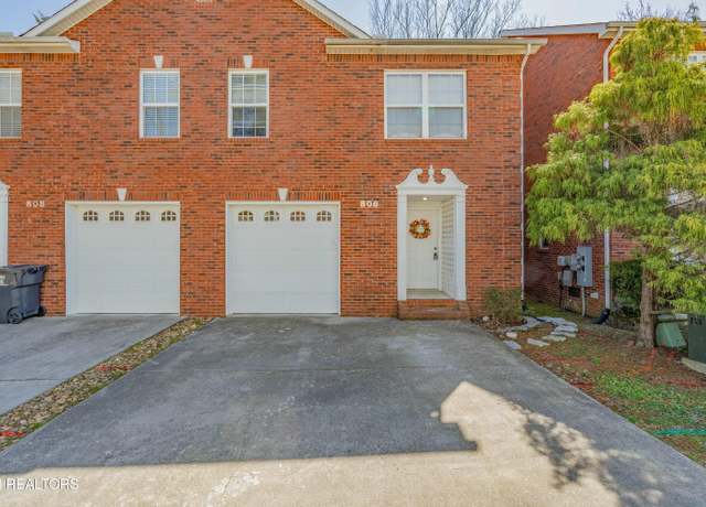 Property at 806 Blue Spruce Way, Knoxville, TN 37912, 2 beds, 2.5 baths