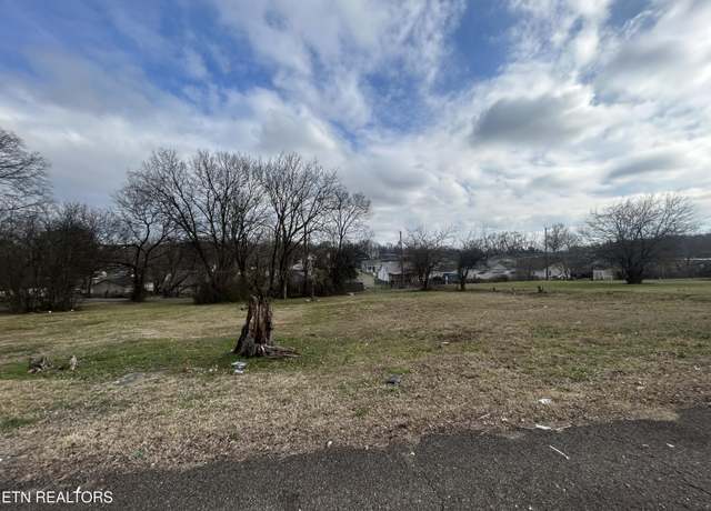 Property at 1722 Delaware Ave, Knoxville, TN 37921