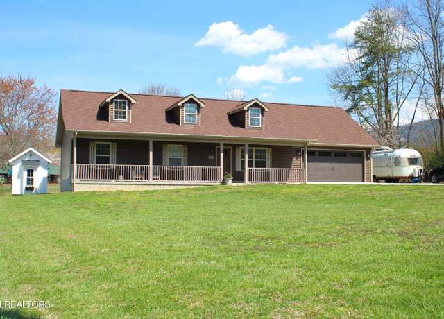 Property at 3623 Shelby Dr, Sevierville, TN 37862, 3 beds, 2 baths