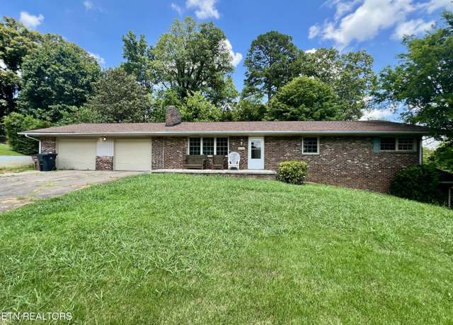 Property at 2405 Monterey Rd, Knoxville, TN 37912, 4 beds, 3 baths