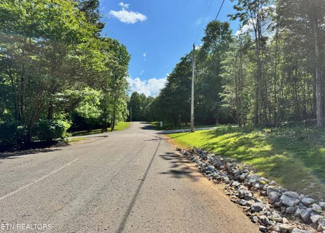 Property at 626 North Pointe Trl, Allons, TN 38541