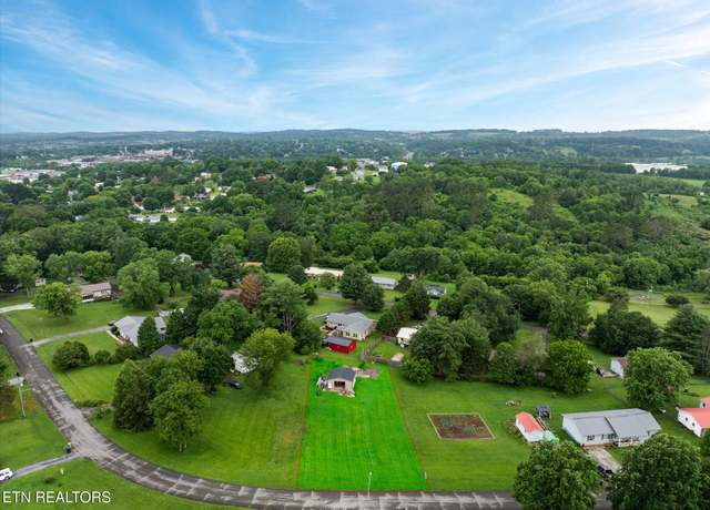 Property at 411 Kinzalow Dr, Sweetwater, TN 37874