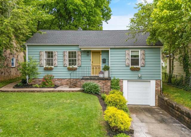Property at 2312 Woodbine Ave, Knoxville, TN 37917, 2 beds, 1 bath